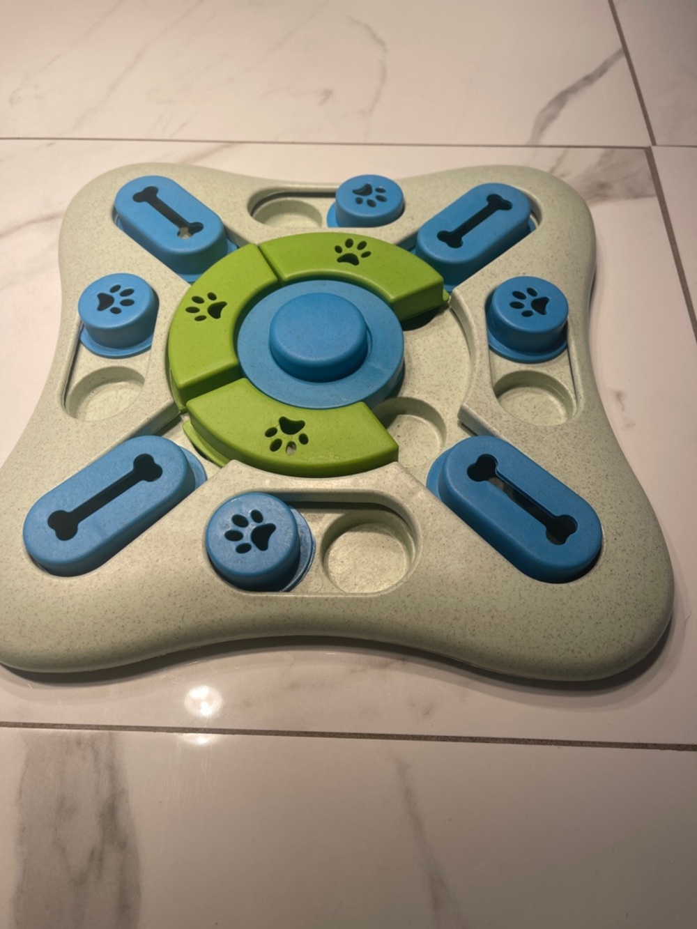 Interactive Dog Puzzle Toy - Blue & Green
